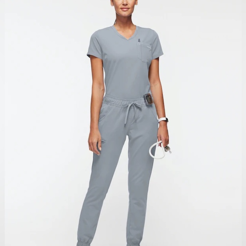 JAANUU Women's 2-Pocket Tuck-In Top